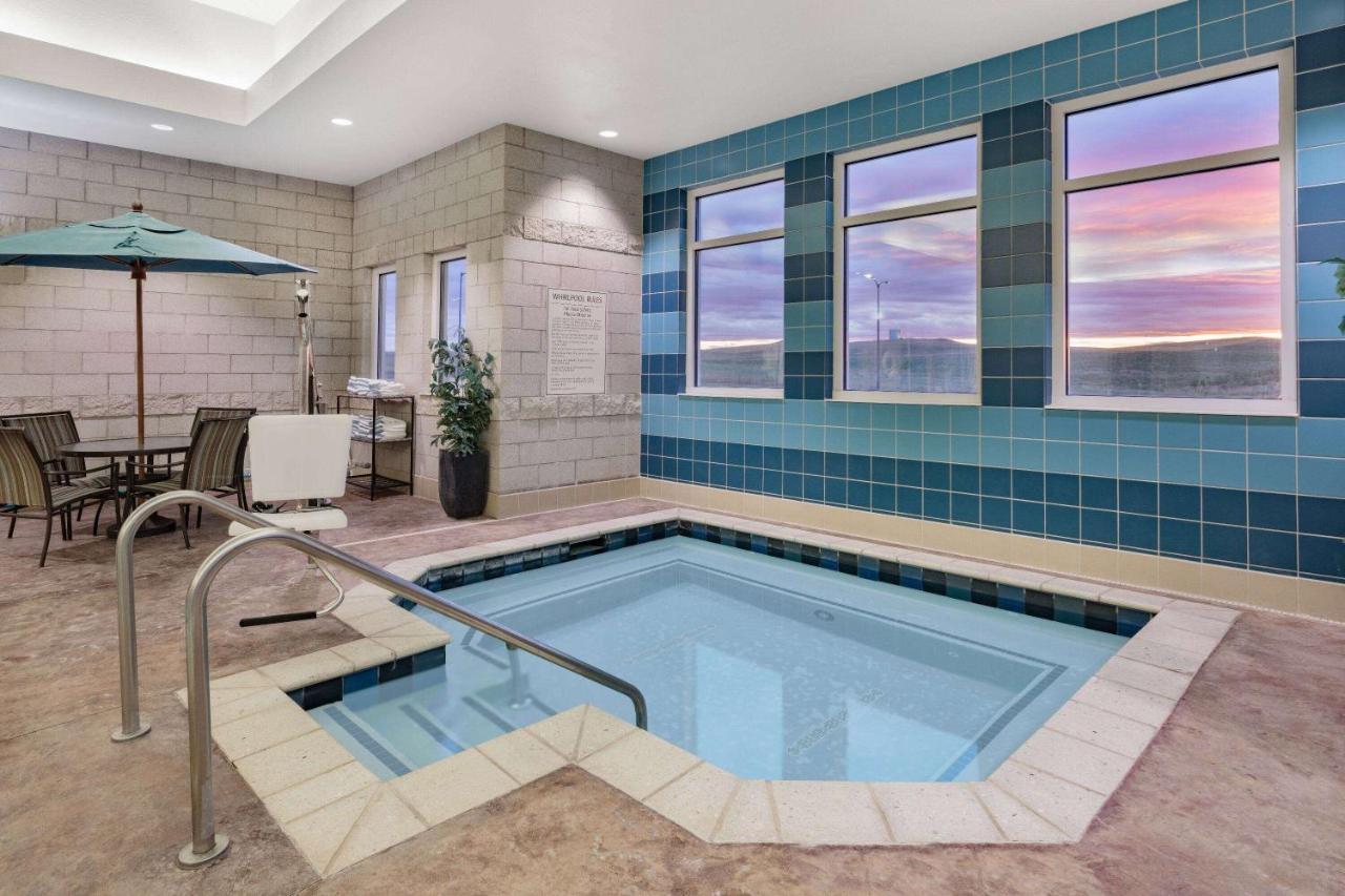 Hawthorn Extended Stay By Wyndham Dickinson Exteriér fotografie