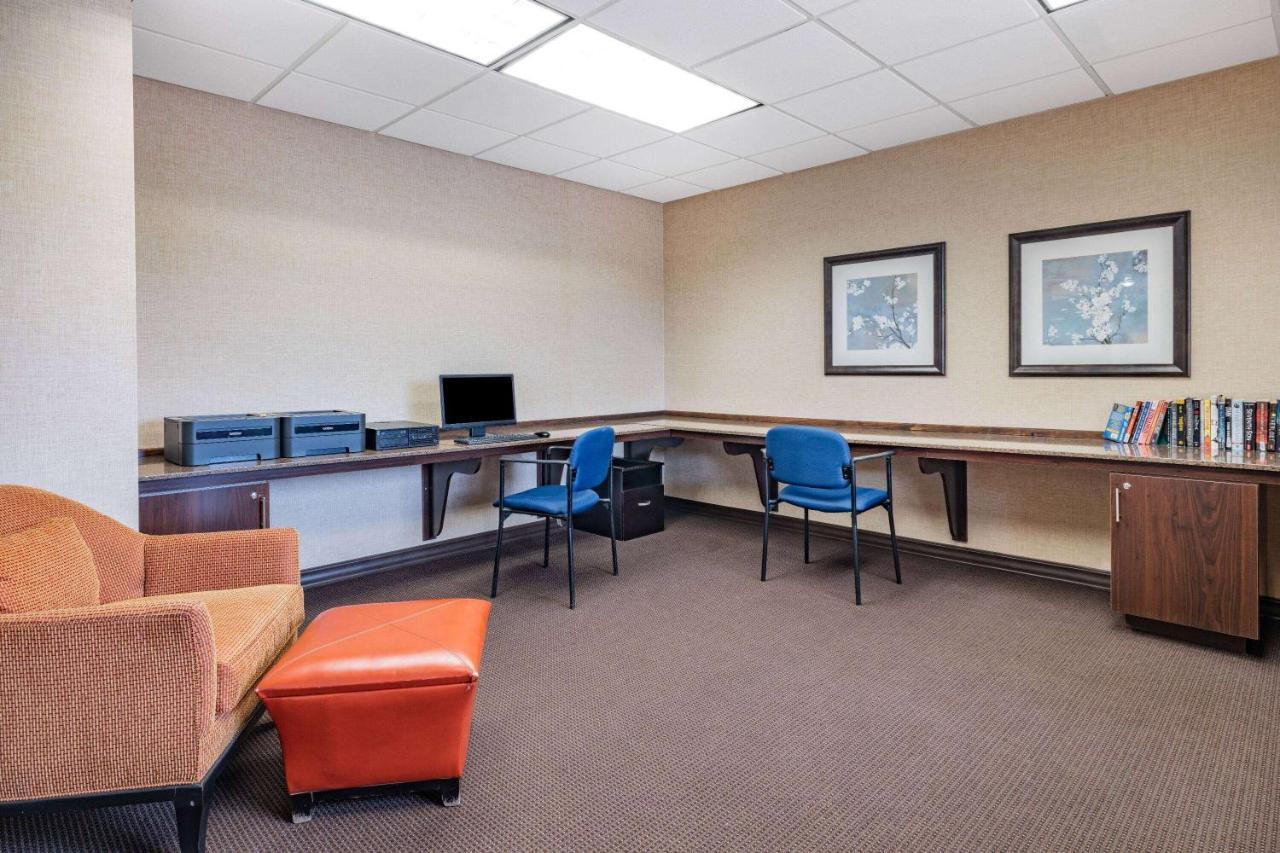 Hawthorn Extended Stay By Wyndham Dickinson Exteriér fotografie